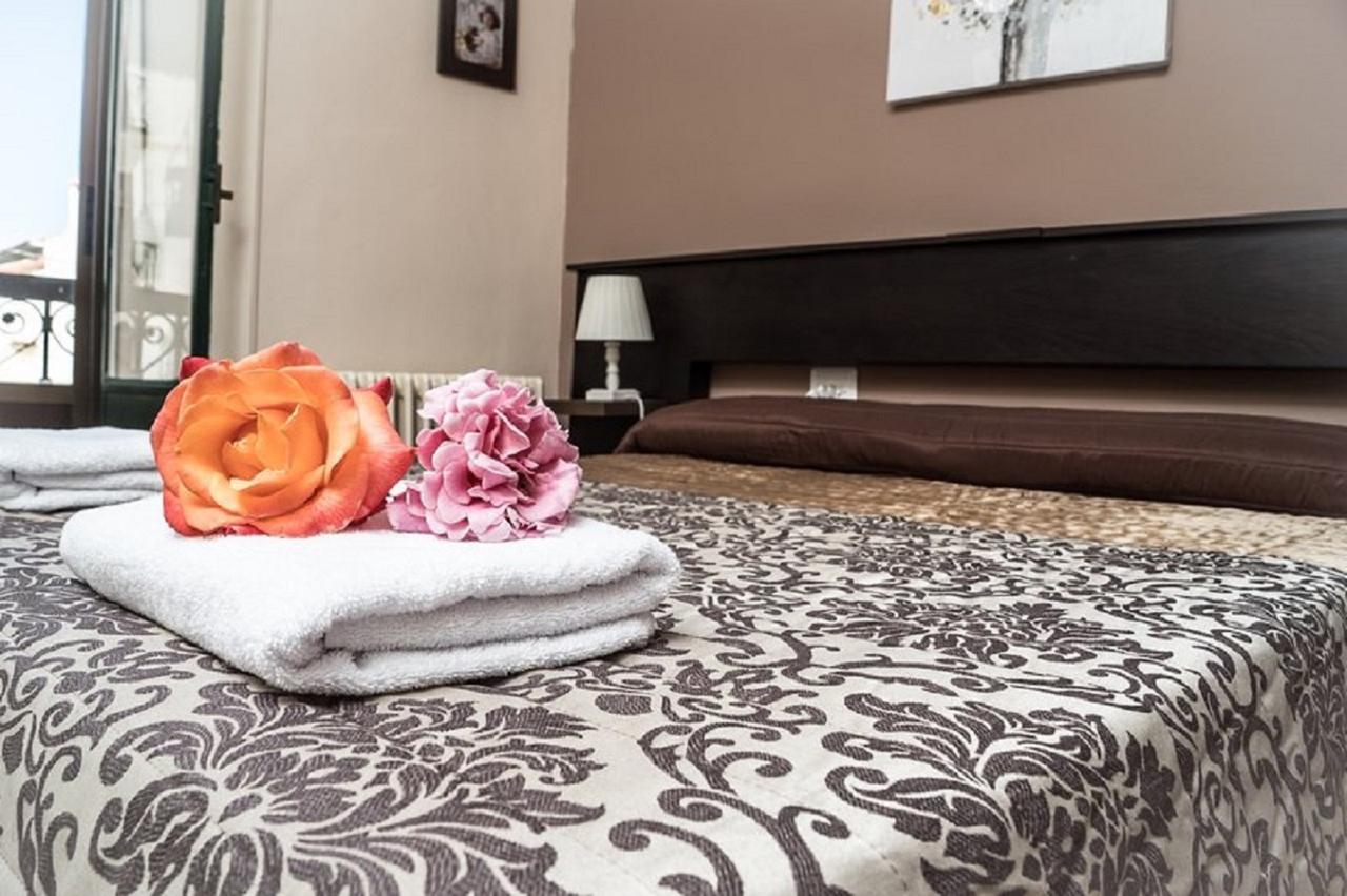 Apartamentos Turisticos Avila La Catedral Экстерьер фото