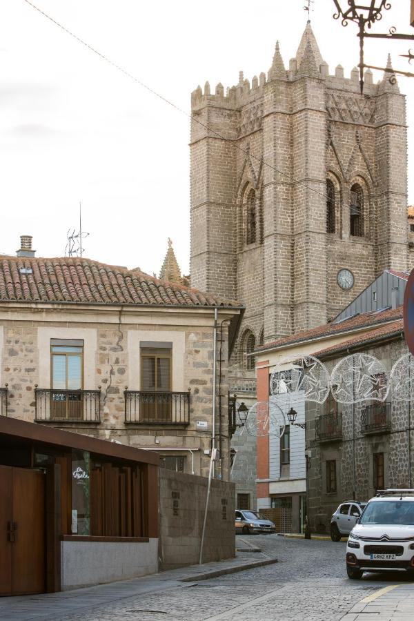 Apartamentos Turisticos Avila La Catedral Экстерьер фото